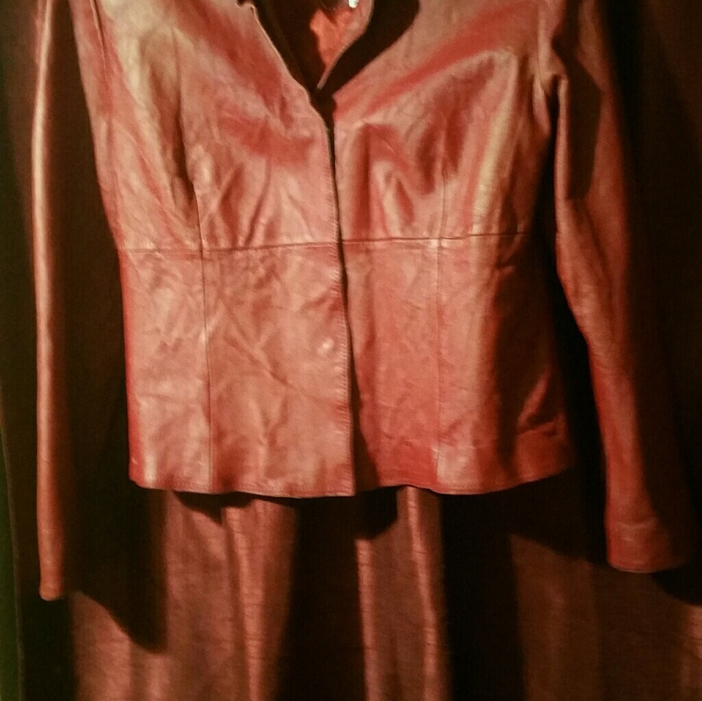Dress - Picture 2 of 2